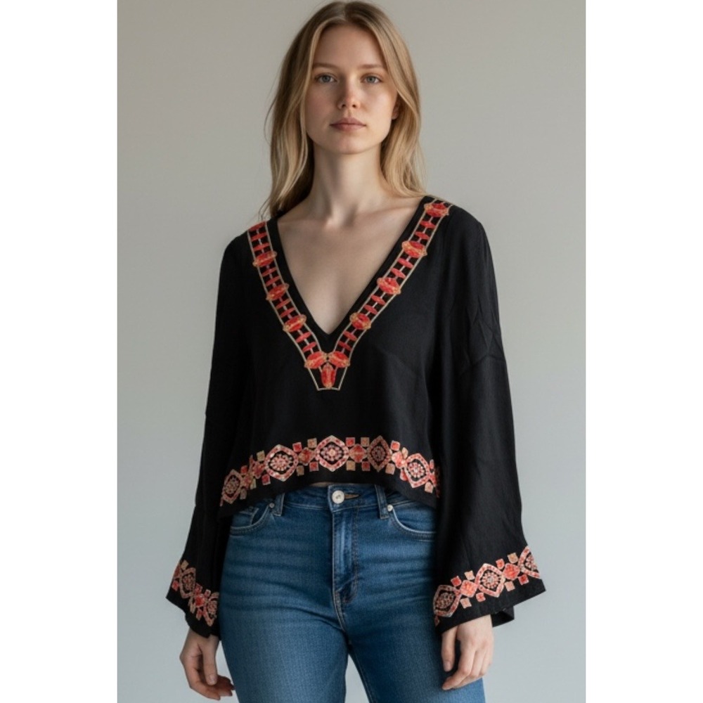The Wallflower Black‎ Embroidered Boho Crop Top XS Festival Indie Cottagecore
